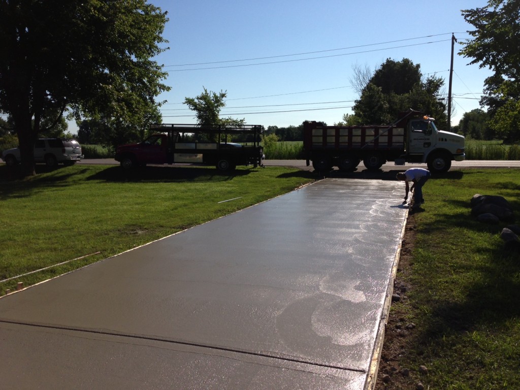 concrete driveway  shelby twp mi