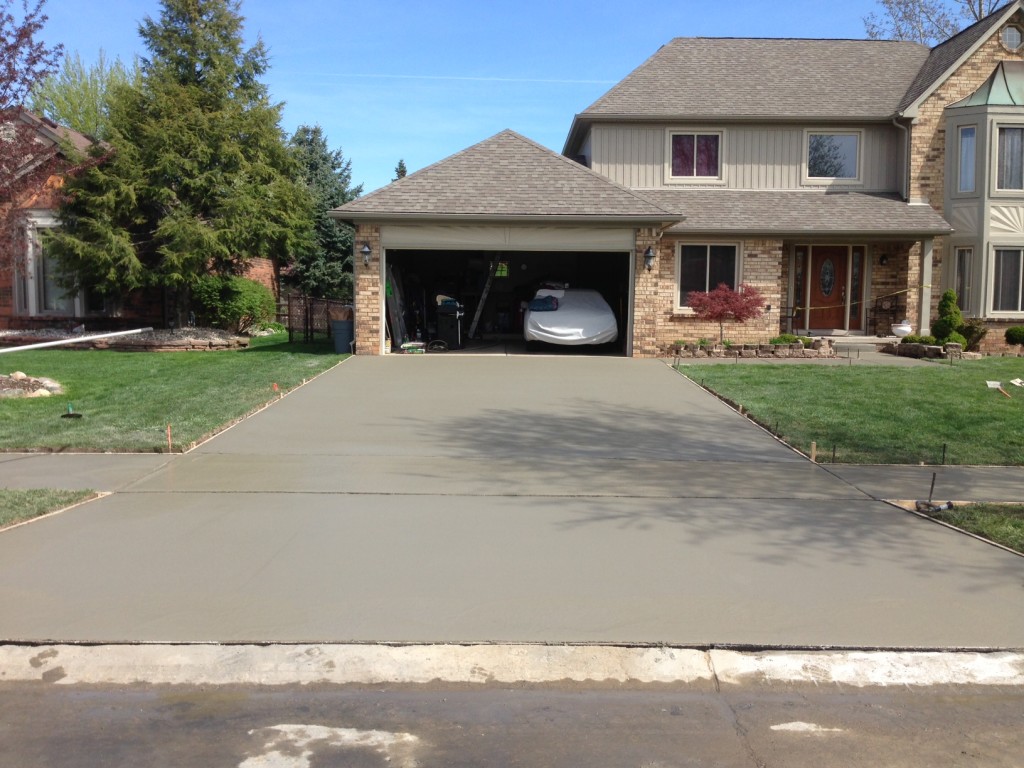 concrete driveway warren mi